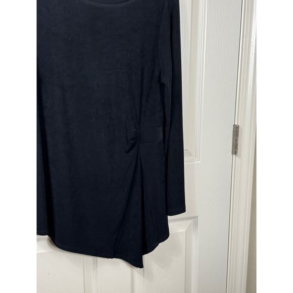 Chico's Travelers Tunic Top Long Sleeve Twist Front Chic Casual Black Size 8 (M) - Picture 2 of 7